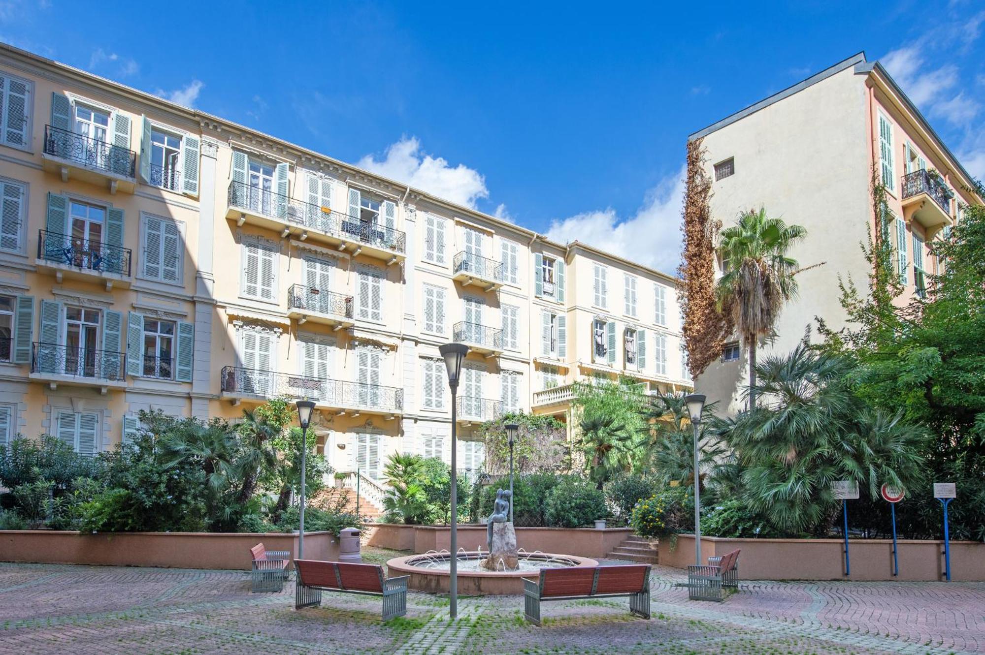 "Aux Rivages Du Parc" Plein Centre, Calme, Plage Мантон Екстер'єр фото